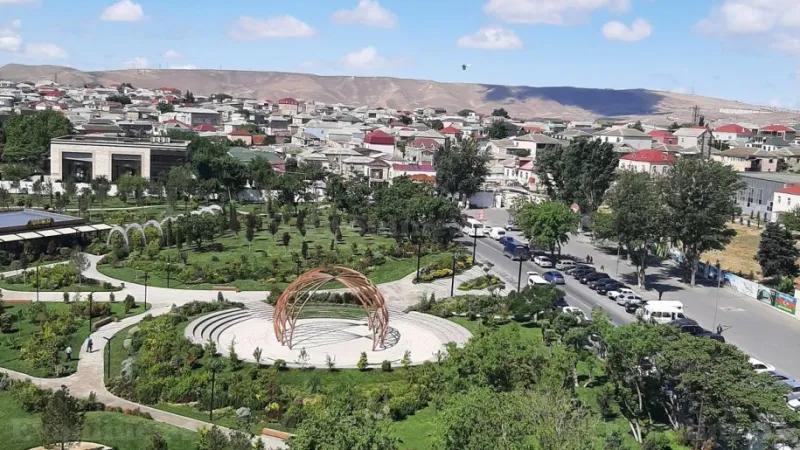 Satılır 4 otaqlı Mənzil Köhnə tikili 135 m² 20 Yanvar m. - şəkil 3