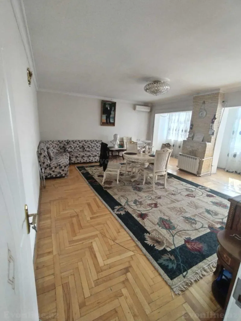 Satılır 4 otaqlı Mənzil Köhnə tikili 135 m² 20 Yanvar m. - şəkil 17