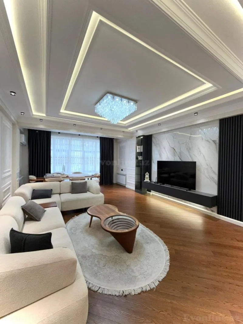 Satılır 4 otaqlı Mənzil Yeni tikili 153 m² İnşaatçılar m.