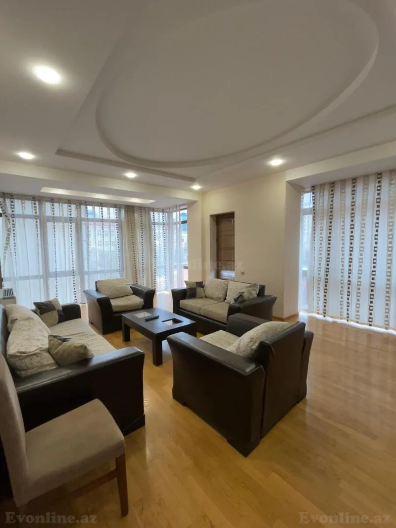 Kirayə verilir 4 otaqlı Mənzil Yeni tikili 160 m² İçərişəhər m. - şəkil 5