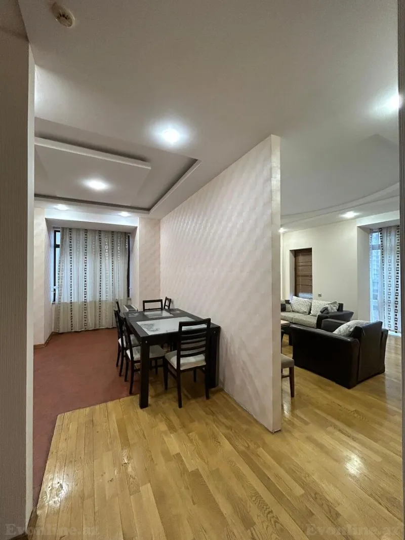 Kirayə verilir 4 otaqlı Mənzil Yeni tikili 160 m² İçərişəhər m. - şəkil 10