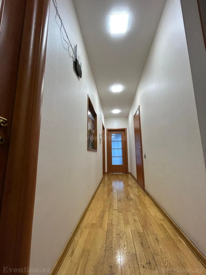 Kirayə verilir 4 otaqlı Mənzil Yeni tikili 160 m² İçərişəhər m. - şəkil 16