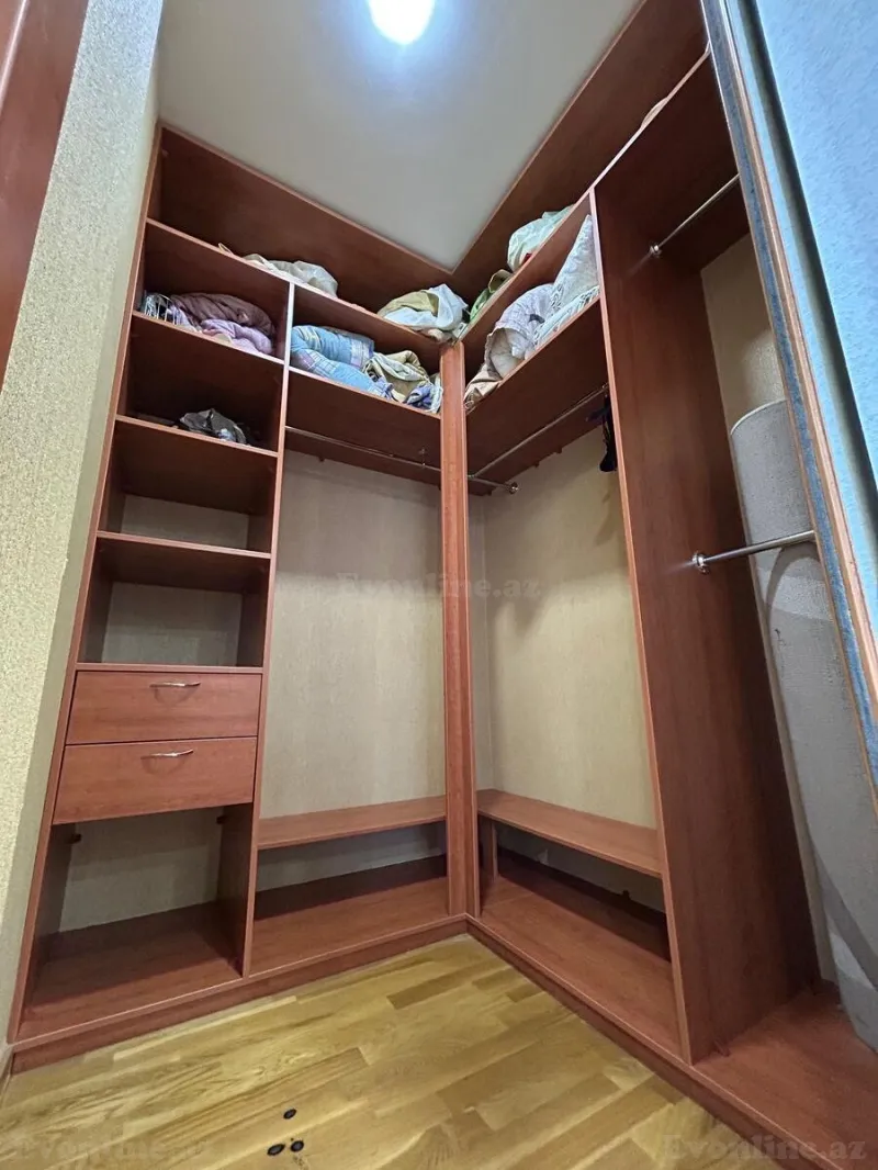 Kirayə verilir 4 otaqlı Mənzil Yeni tikili 160 m² İçərişəhər m. - şəkil 22