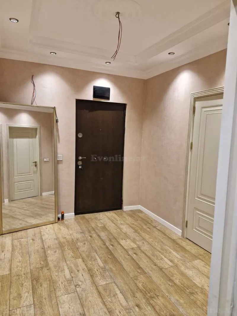 Satılır 3 otaqlı Mənzil Yeni tikili 74 m² Azadlıq prospekti m. - şəkil 25