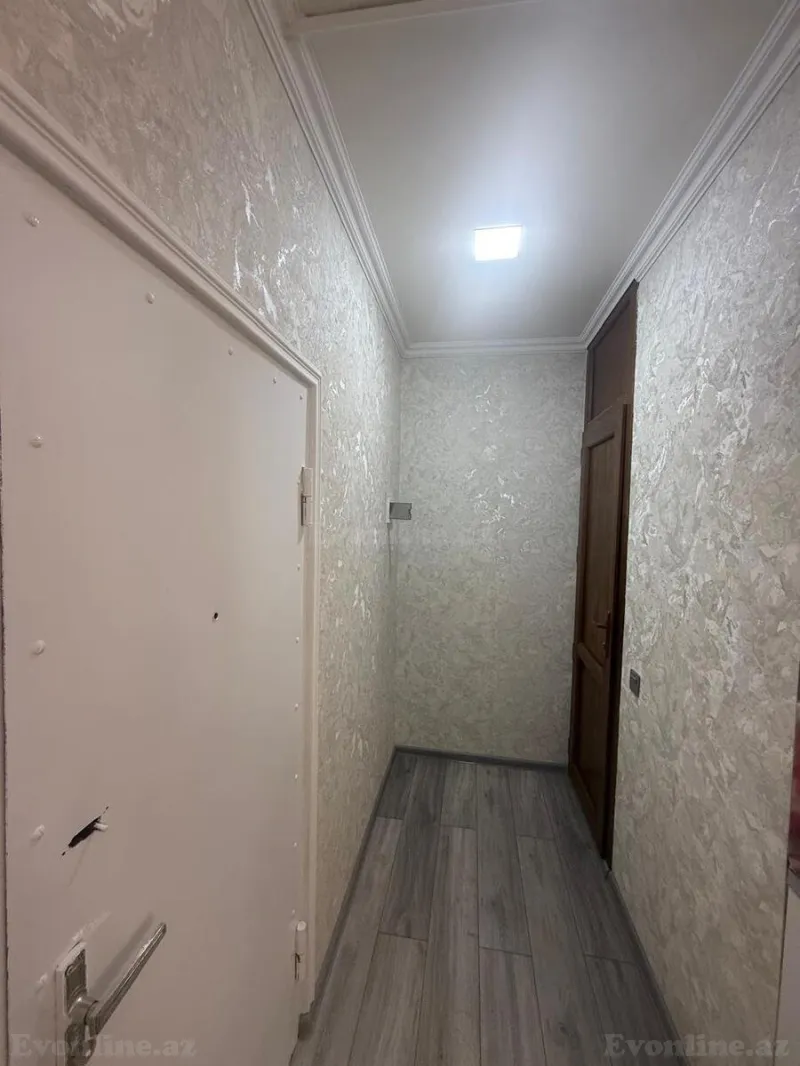 Satılır 2 otaqlı Mənzil Köhnə tikili 40 m² 5-ci mikrorayon - şəkil 3