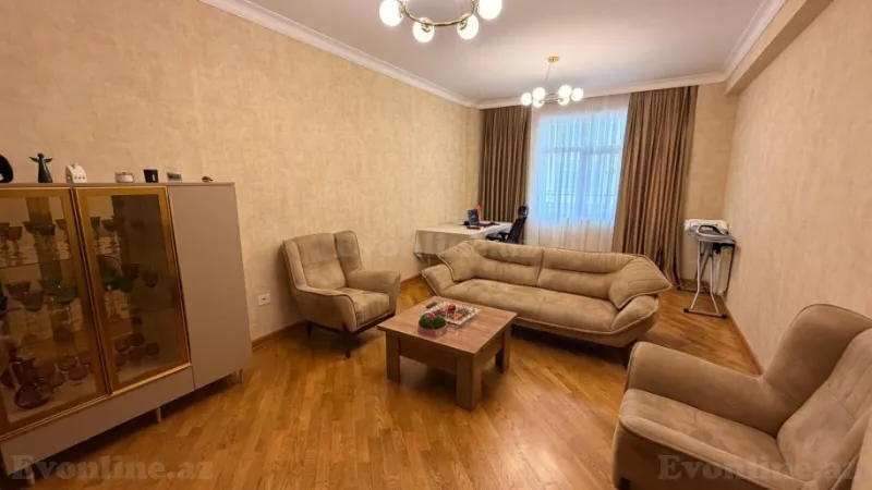 Satılır 2 otaqlı Mənzil Yeni tikili 90 m² Neftçilər m. - şəkil 2