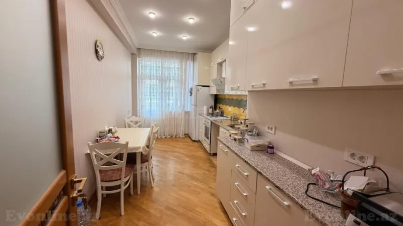 Satılır 2 otaqlı Mənzil Yeni tikili 90 m² Neftçilər m. - şəkil 5