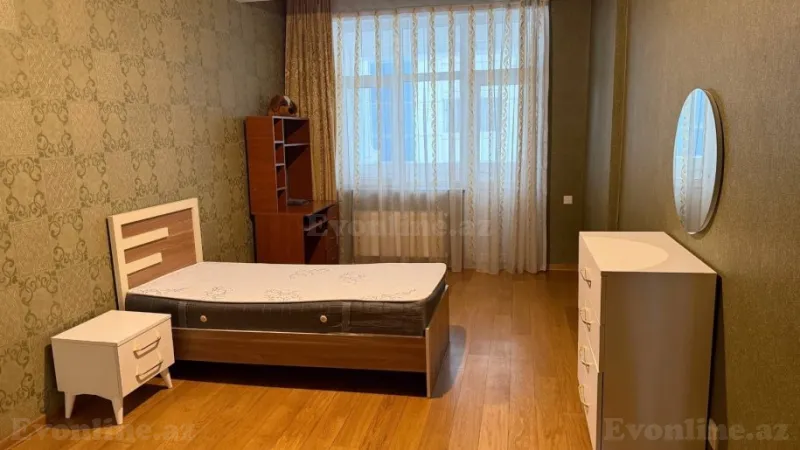 Kirayə verilir 3 otaqlı Mənzil Yeni tikili 135 m² Yasamal r. - şəkil 2