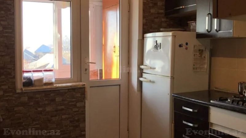 Kirayə verilir 2 otaqlı Mənzil Köhnə tikili 80 m² Qəbələ - şəkil 3