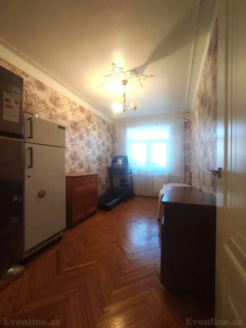 Satılır 4 otaqlı Mənzil Köhnə tikili 105 m² Xalqlar Dostluğu m. - şəkil 4