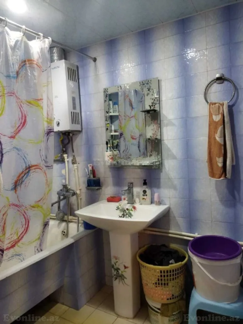 Satılır 4 otaqlı Mənzil Köhnə tikili 105 m² Xalqlar Dostluğu m. - şəkil 8