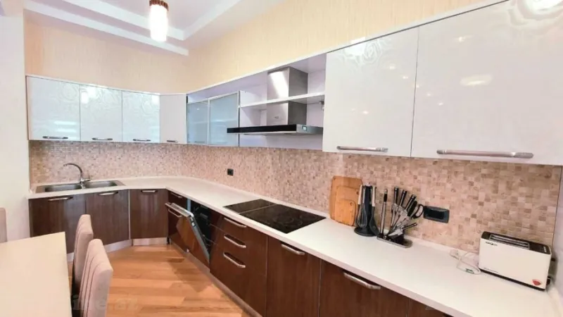 Kirayə verilir 3 otaqlı Mənzil Yeni tikili 170 m² Elmlər Akademiyası m. - şəkil 6