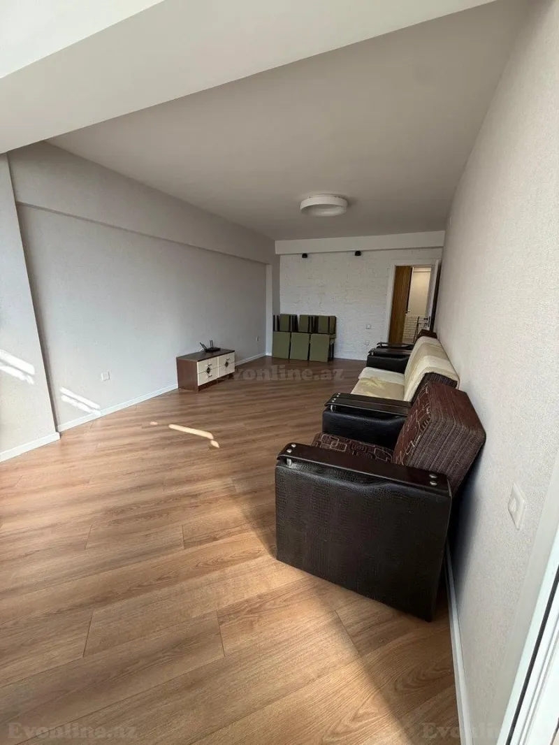 Satılır 2 otaqlı Mənzil Köhnə tikili 71 m² Nərimanov r. - şəkil 4