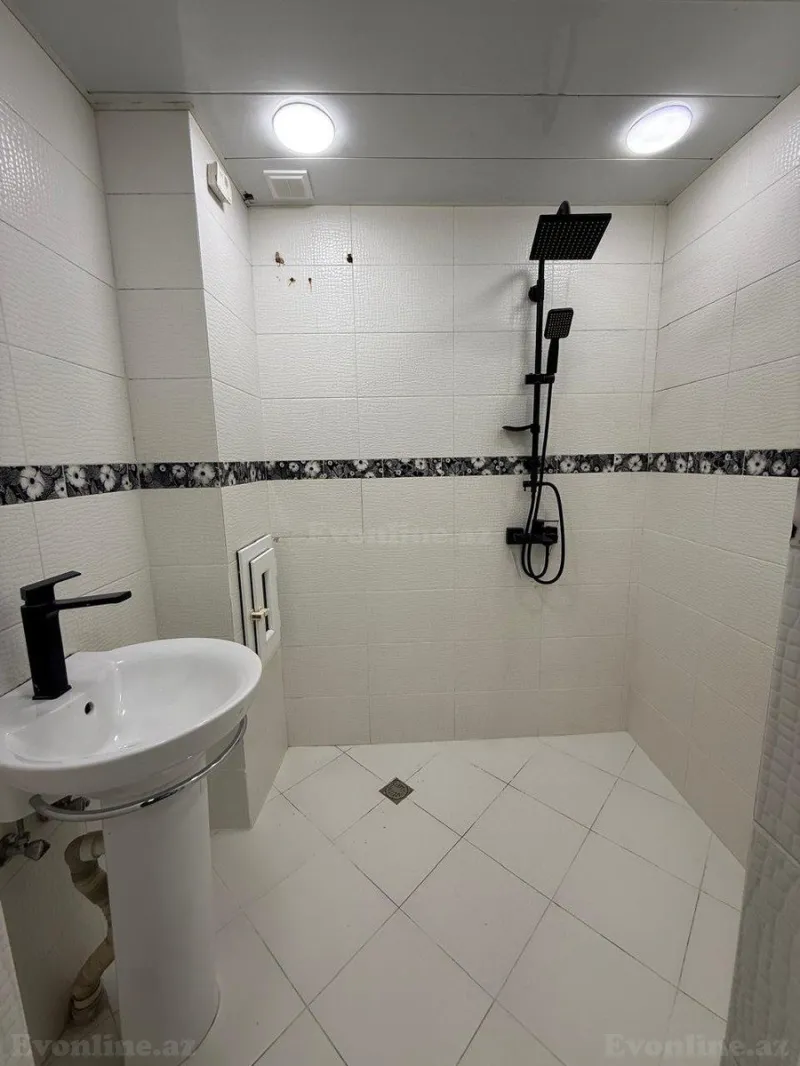 Satılır 2 otaqlı Mənzil Köhnə tikili 71 m² Nərimanov r. - şəkil 22