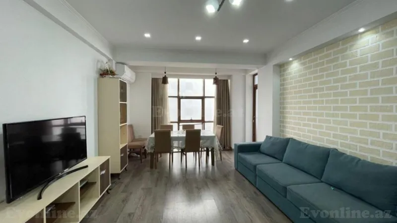 Bakı, Xətai r., Xalqlar Dostluğu m.da 3 otaqlı mənzil kirayə verilir