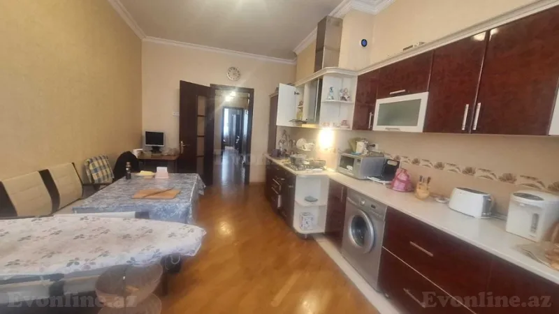 Satılır 3 otaqlı Mənzil Yeni tikili 138 m² Yasamal - şəkil 2