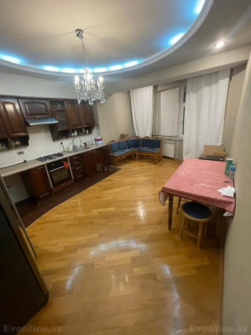 Satılır 3 otaqlı Mənzil Yeni tikili 165 m² 28 May m. - şəkil 4