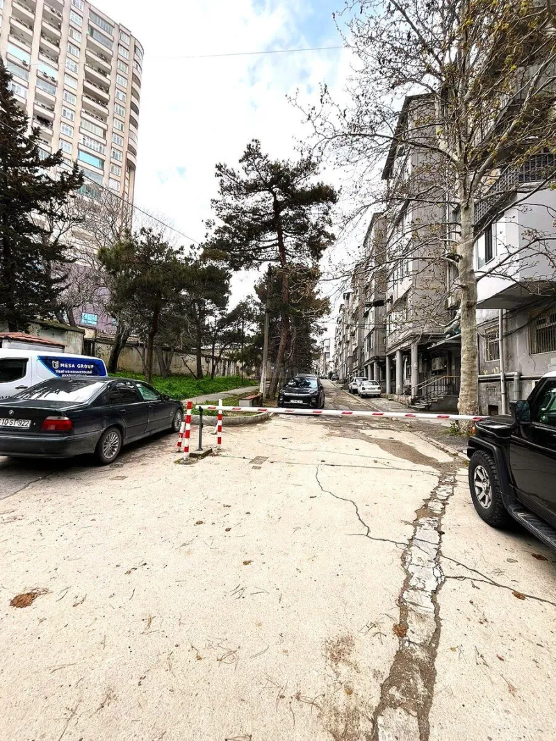 Satılır 3 otaqlı Mənzil Köhnə tikili 60 m² Yasamal r. - şəkil 22