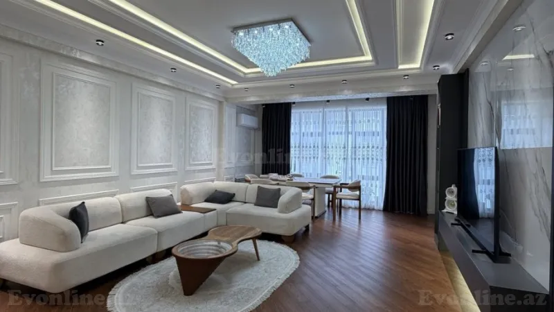 Bakı, Yasamal r., İnşaatçılar m., Yasamalda 4 otaqlı mənzil satılır