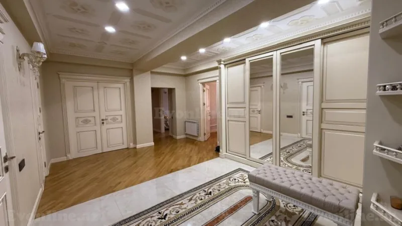 Satılır 4 otaqlı Mənzil Yeni tikili 181 m² 8-ci mikrorayon - şəkil 5