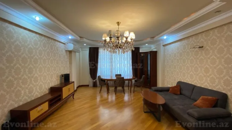 Bakı, Səbail r., Badamdarda 4 otaqlı mənzil kirayə verilir