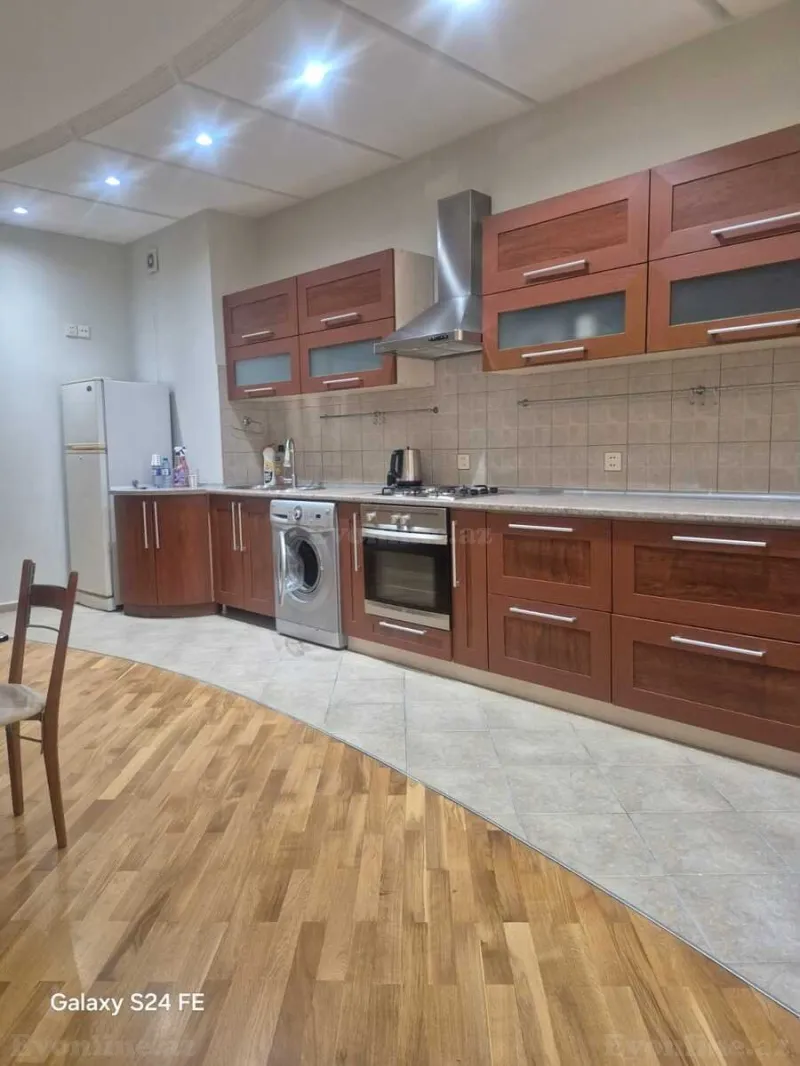 Satılır 3 otaqlı Mənzil Yeni tikili 135 m² Nəsimi r. - şəkil 5