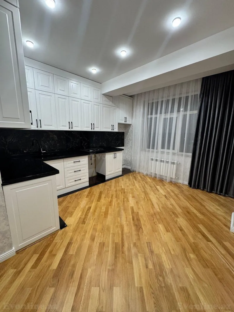 Satılır 4 otaqlı Mənzil Yeni tikili 155 m² 8-ci mikrorayon - şəkil 7