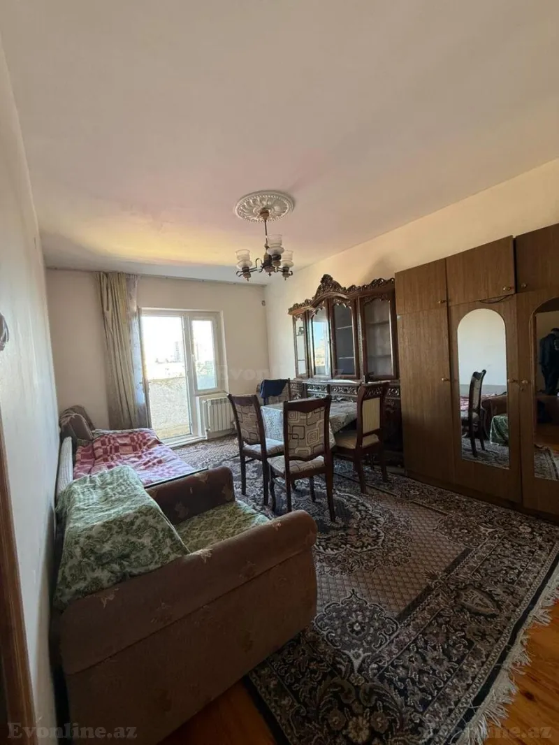 Satılır 2 otaqlı Mənzil Köhnə tikili 56 m² Həzi Aslanov