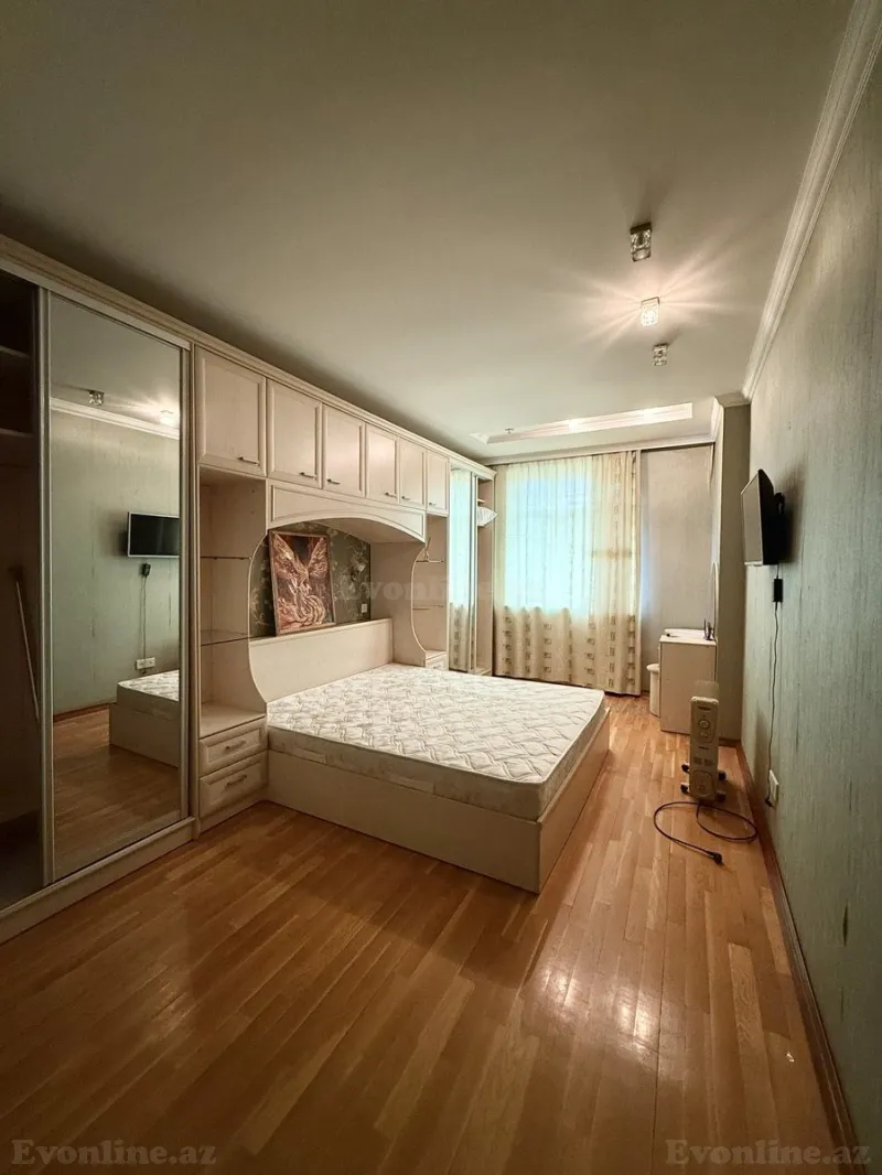 Kirayə verilir 3 otaqlı Mənzil Yeni tikili 130 m² 8-ci mikrorayon - şəkil 6