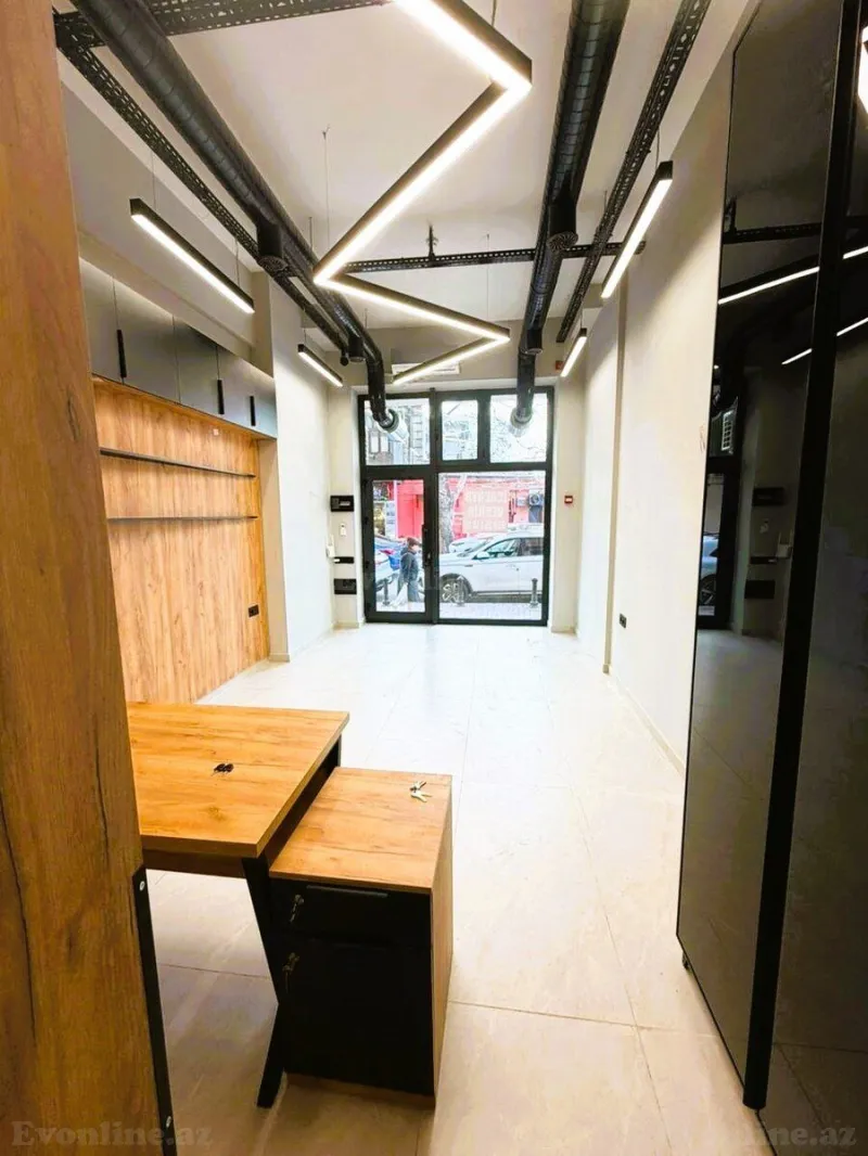 Kirayə verilir Obyekt 32 m² 28 May m.