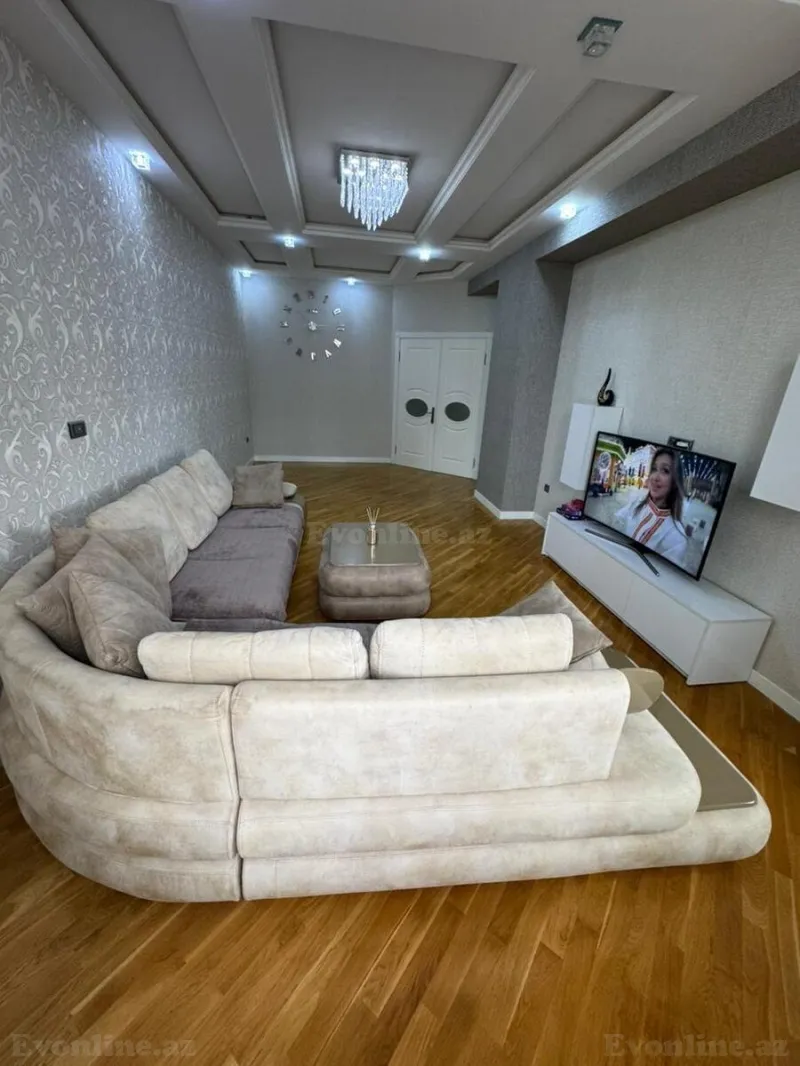 Satılır 3 otaqlı Mənzil Yeni tikili 130 m² Həzi Aslanov m. - şəkil 2