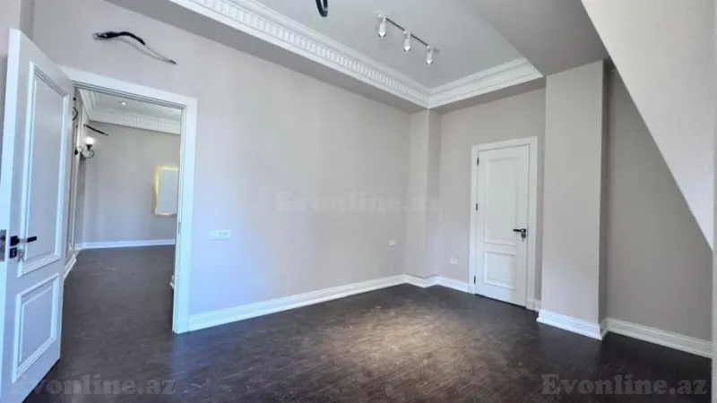 Satılır 2 otaqlı Mənzil Yeni tikili 92 m² 28 May m. - şəkil 6