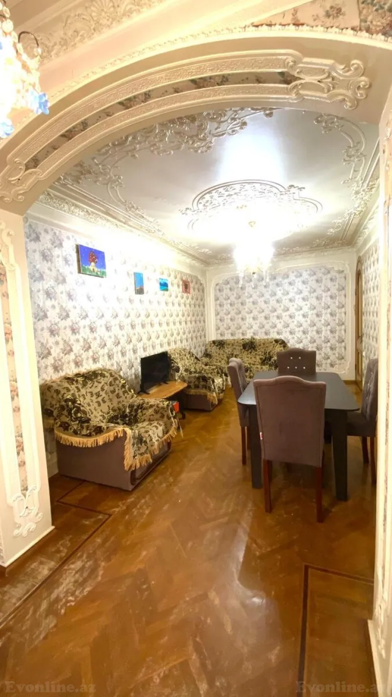 Kirayə verilir 2 otaqlı Mənzil Köhnə tikili 55 m² 4-cü mikrorayon