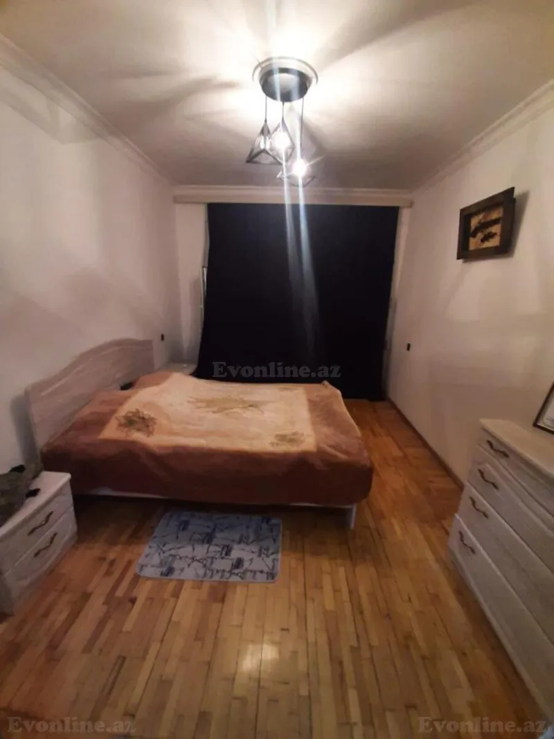 Satılır 4 otaqlı Mənzil Köhnə tikili 135 m² 20 Yanvar m. - şəkil 3