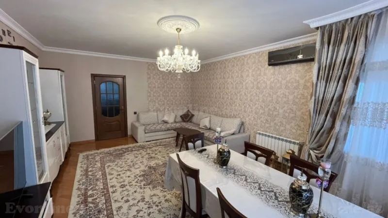 Satılır 4 otaqlı Mənzil Yeni tikili 135 m² 8 Noyabr m. - şəkil 2