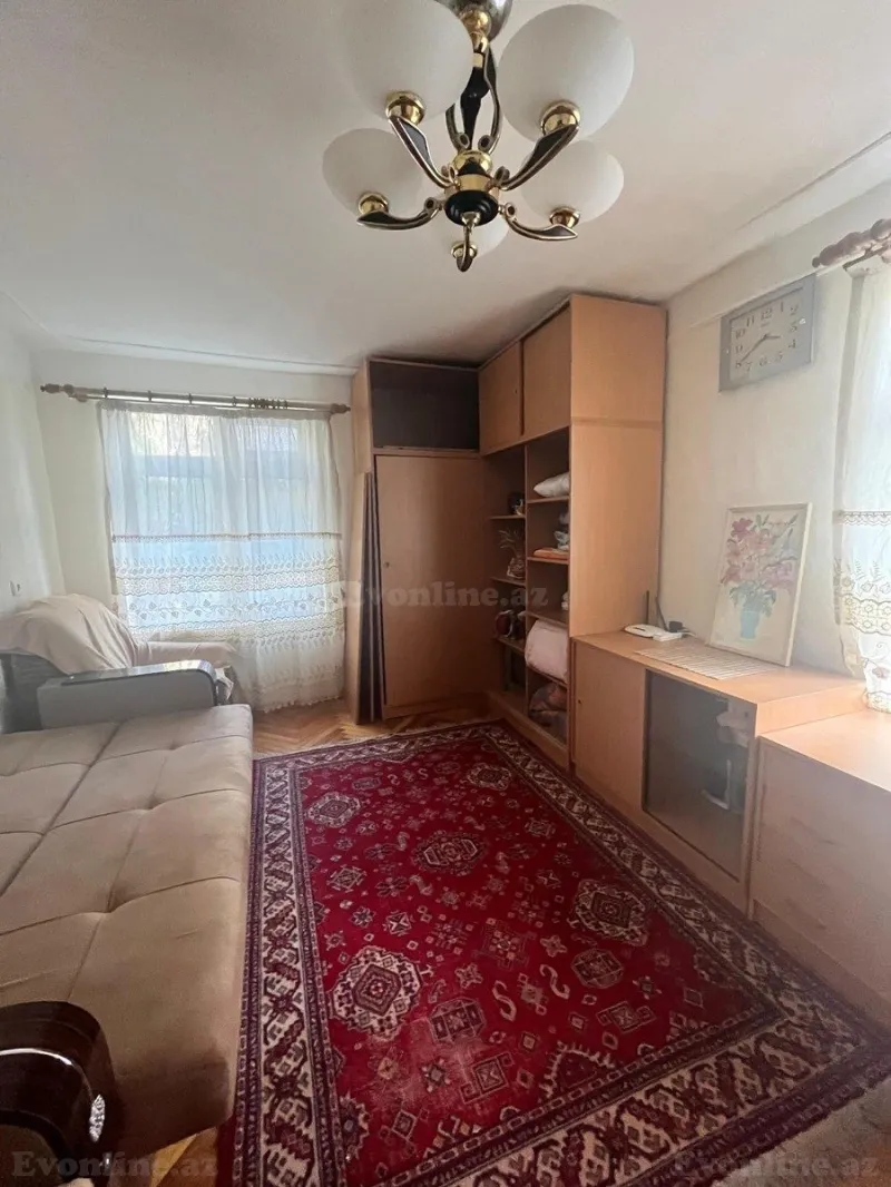 Kirayə verilir 2 otaqlı Mənzil Köhnə tikili 40 m² Elmlər Akademiyası m.