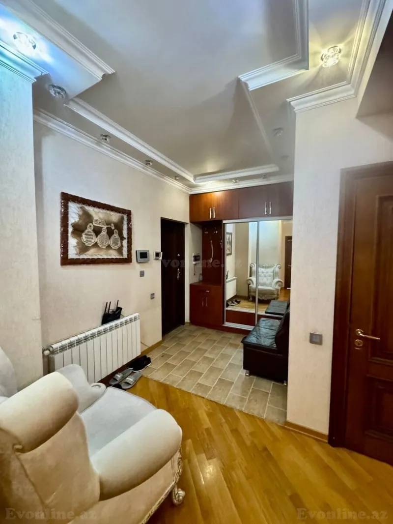 Satılır 4 otaqlı Mənzil Yeni tikili 200 m² Yasamal - şəkil 2