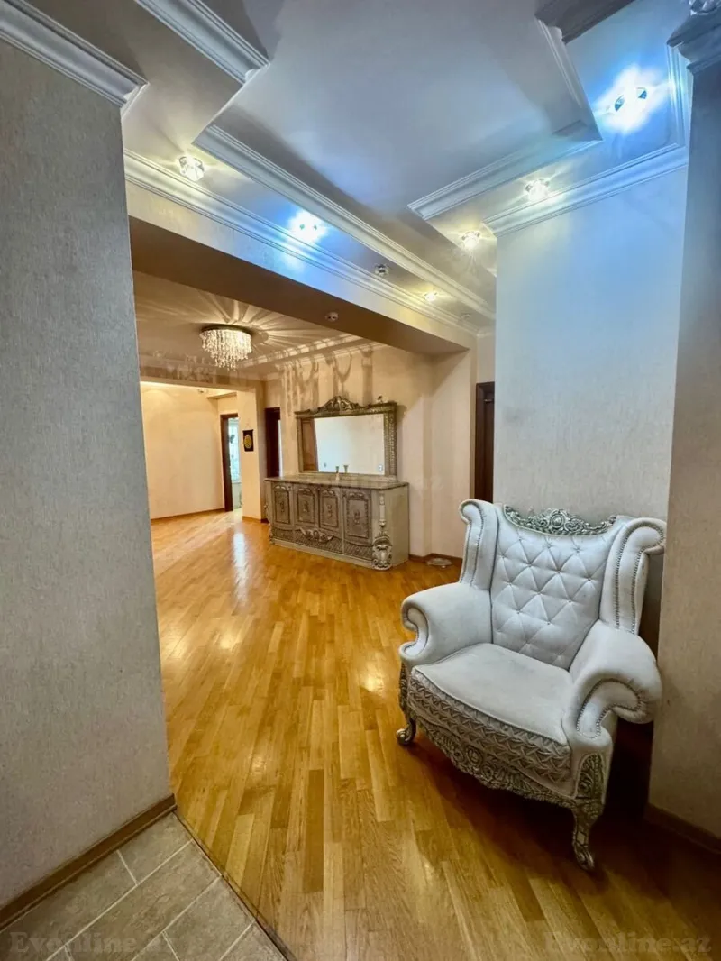 Satılır 4 otaqlı Mənzil Yeni tikili 200 m² Yasamal - şəkil 12