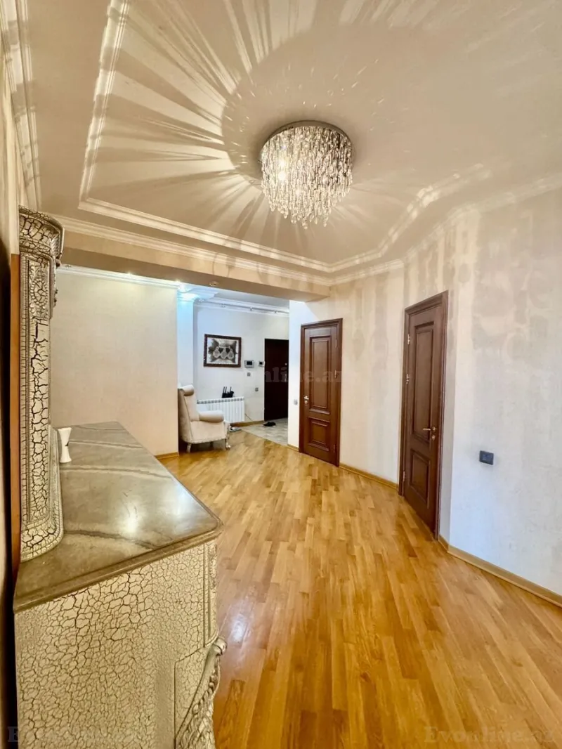 Satılır 4 otaqlı Mənzil Yeni tikili 200 m² Yasamal - şəkil 16