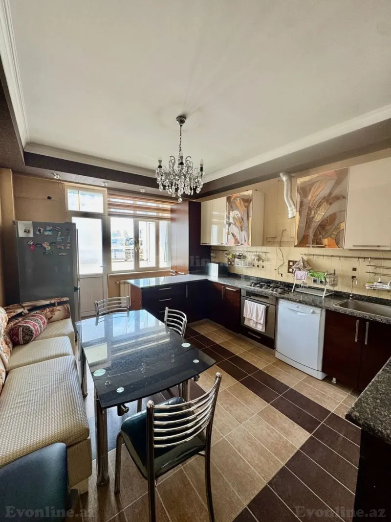 Satılır 4 otaqlı Mənzil Yeni tikili 200 m² Yasamal - şəkil 19