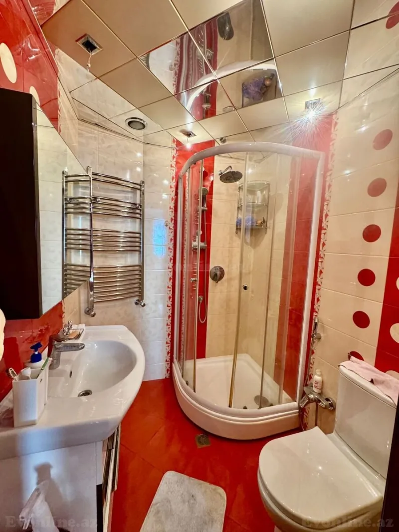 Satılır 4 otaqlı Mənzil Yeni tikili 200 m² Yasamal - şəkil 22