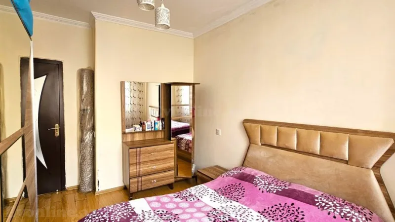 Satılır 2 otaqlı Mənzil Köhnə tikili 70 m² Əhmədli m. - şəkil 4