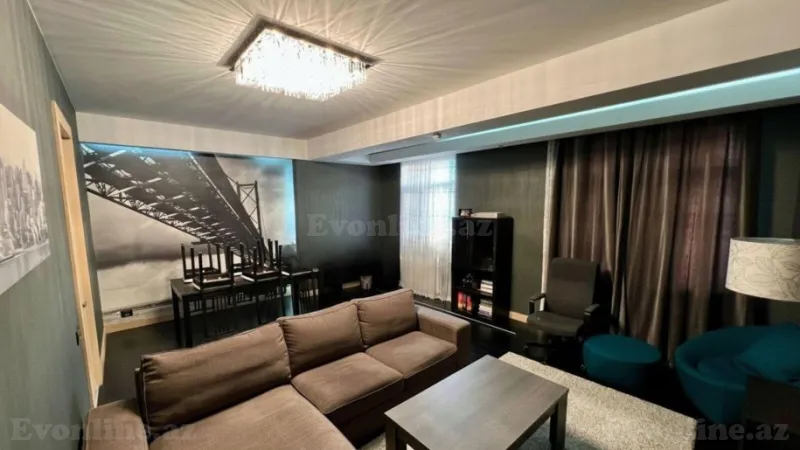 Satılır 3 otaqlı Mənzil Yeni tikili 160 m² Azadlıq prospekti m.