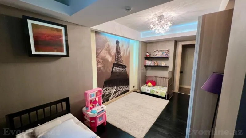 Satılır 3 otaqlı Mənzil Yeni tikili 160 m² Azadlıq prospekti m. - şəkil 2