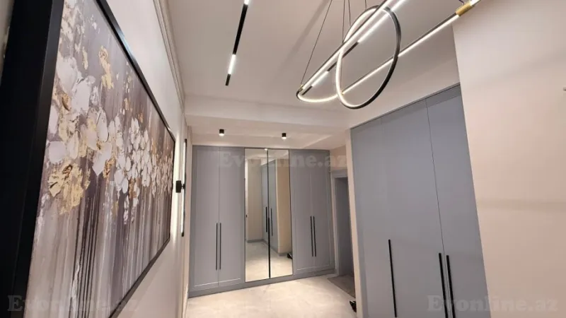 Satılır 4 otaqlı Mənzil Yeni tikili 117 m² 28 May m.