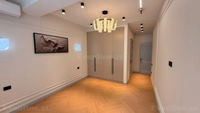 Satılır 4 otaqlı Mənzil Yeni tikili 117 m² 28 May m. - şəkil 4