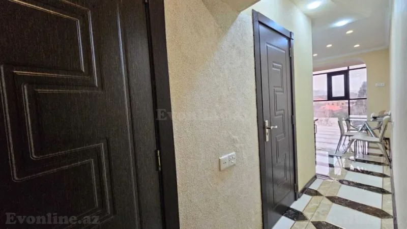 Satılır 3 otaqlı Mənzil Köhnə tikili 70 m² Gəncə - şəkil 3