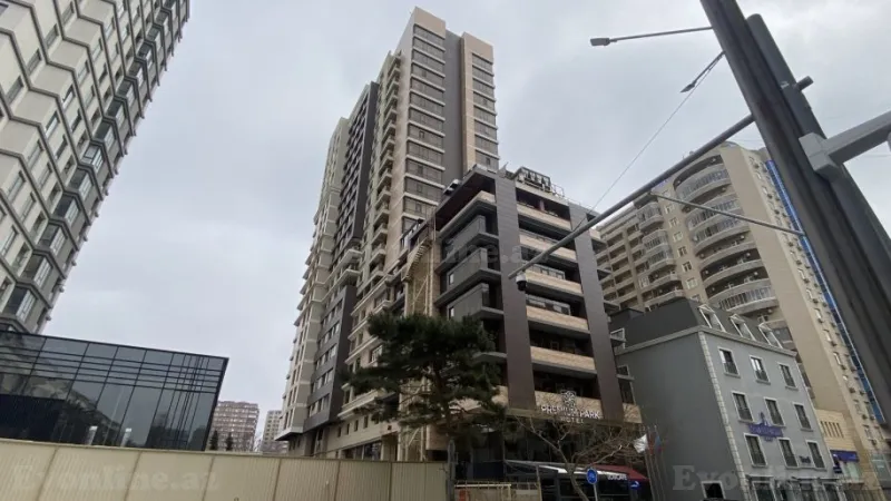 Satılır 3 otaqlı Mənzil Yeni tikili 92 m² 28 May m. - şəkil 2