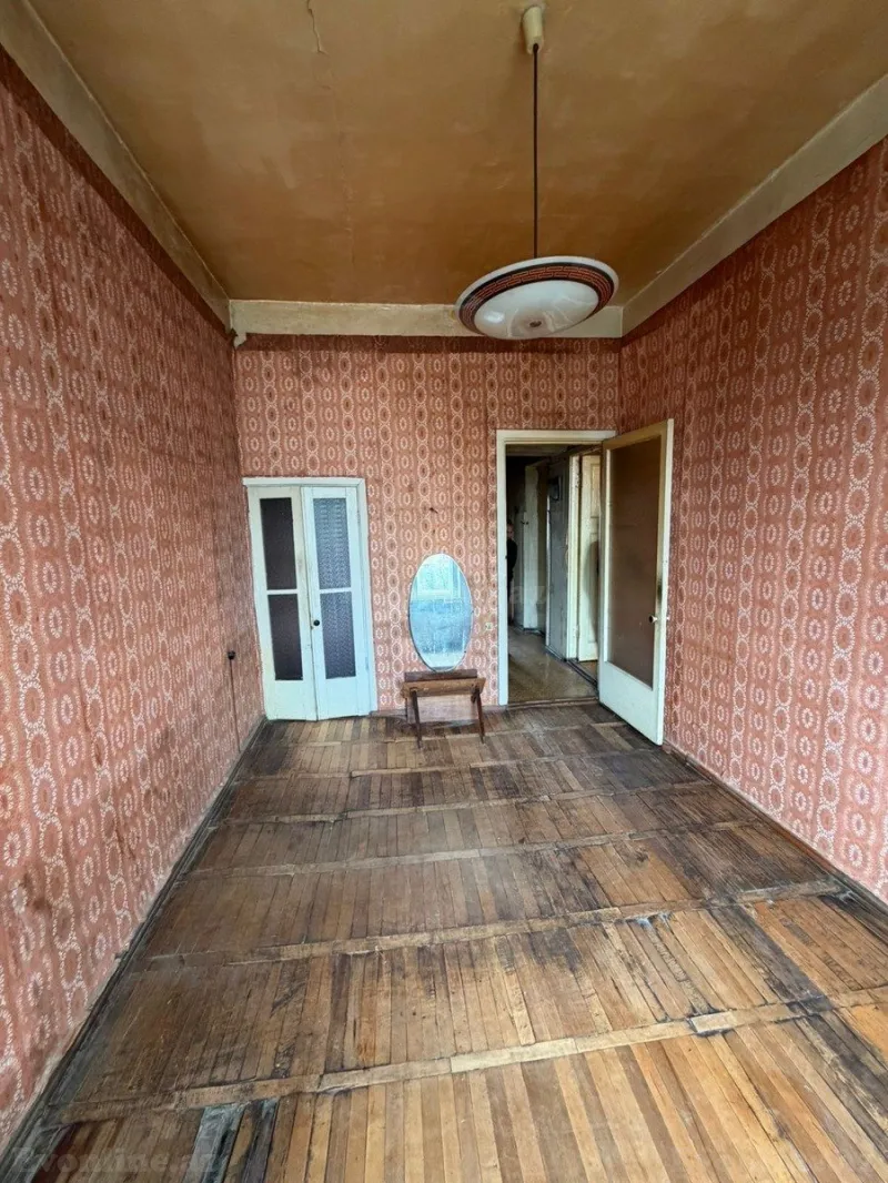 Satılır 2 otaqlı Mənzil Köhnə tikili 65 m² Nəsimi r. - şəkil 3