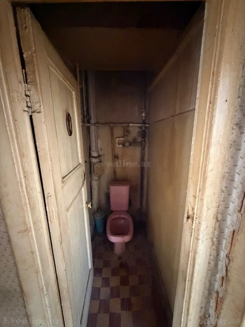 Satılır 2 otaqlı Mənzil Köhnə tikili 65 m² Nəsimi r. - şəkil 7